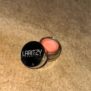 BNWOT Laritzy fine dew pot illuminator- light pink